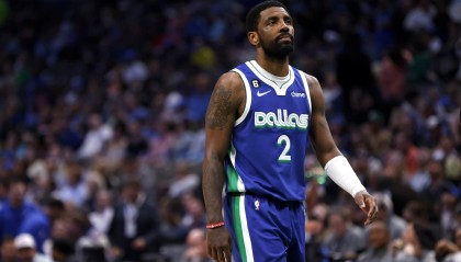 东契奇：欧文的控球技术无与伦比，他教过我一些但我学不会