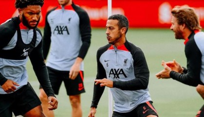 星空体育官网入口-客战那不勒斯大将回归 红军还会亮出中场新招数？