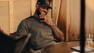 Windhorst：詹姆斯认为球迷想看纯粹关于篮球的播客是大错特错